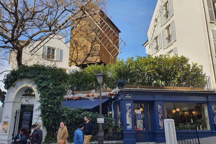 Tour in Italian of the Montmartre district with local guide - Key points before you go