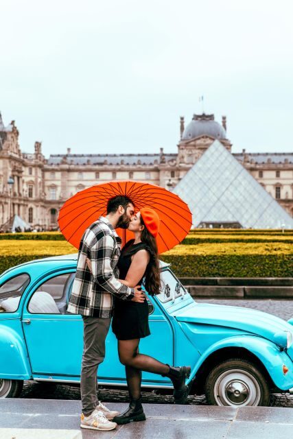 Tour of Paris in Citroën 2CV - Arc de Triomphe and the Eiffel Tower: timed photo moments that actually help