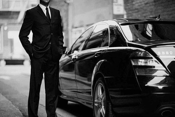 Transfers Private: Paris-Aéroports/Paris-Disneyland, France - Your Ride: Air-Conditioning, WiFi, and a Vehicle Built for Luggage