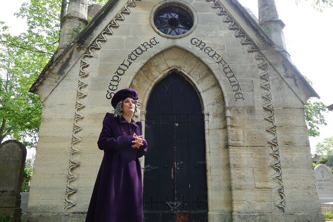 Unusual 2-hour guided tour of the Père Lachaise cemetery - Key Highlights to Know Before You Go