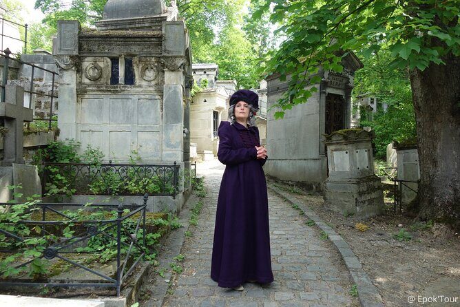Unusual 2-hour guided tour of the Père Lachaise cemetery - What to Expect From the Guide Style (Humour With a Purpose)