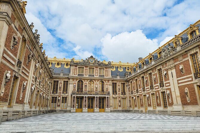 Versailles Bike Tour from Paris w. Gardens & Entry Tickets - Getting from Paris to Versailles without the hassle