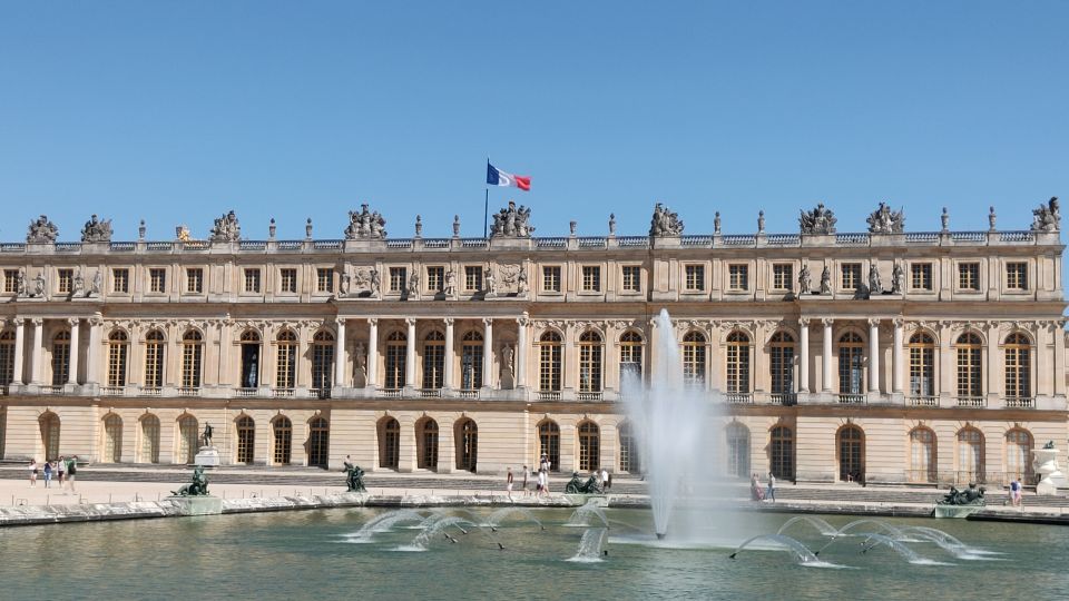Versailles: Garden Private Guided Tour & Palace Entry Ticket - Versailles Castle Entry After the Gardens: Use Your Time Your Way