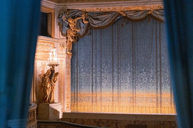 Versailles Marie Antoinette Afternoon Guided Tour with Petit Trianon & Hamlet - Stop 2: Le Hameau de la Reine and the Normandy-style fantasy