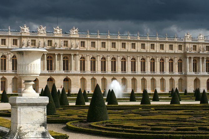 Versailles Palace 4h Tour (Skip the Line Ticket & Licensed Guide) - Hall of Mirrors: seeing it in context, not just in photos