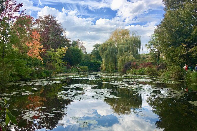 Versailles Palace and Giverny Private Guided Tour from Paris - Versailles Palace: What You’ll Actually See (and Why It Hits)