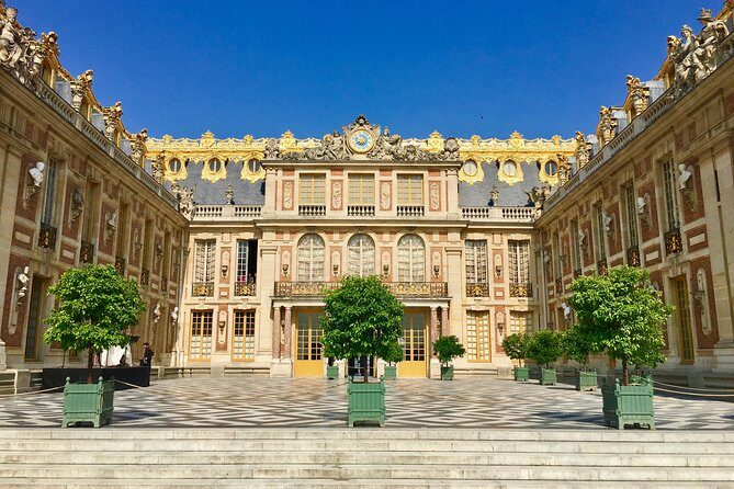 Versailles Palace and Giverny Private Guided Tour from Paris - Giverny Lunch Break and Free Time in the Village