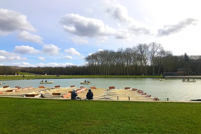 Versailles Palace Best of Estate Private Day Tour with Lunch & Queen's Hamlet - Getting out of Paris: pickup, timing, and why early matters