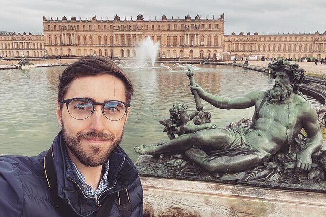 Versailles Palace Family Tour with Private Transfers and Lunch - Using the audio guide without losing the kid-factor