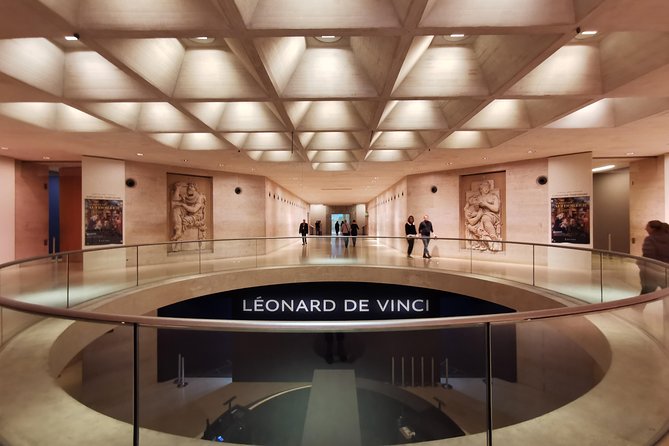 Versailles Palace & Louvre Museum Private Day Tour from Paris - Guide quality: how the day changes with the person leading you