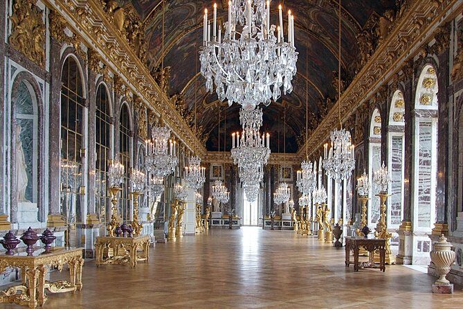 Versailles Palace Private Half Day Guided Tour including Hotel Pickup from Paris - Skip-the-Line Palace and Gardens: How You Avoid the Worst of Versailles