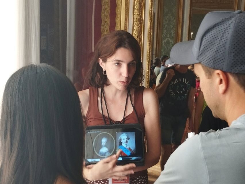 Versailles Palace: Private & VIP Guided Tour - Gardens for About 30 Minutes: Two Targeted Stops (and Saturday/Sunday Waterworks)