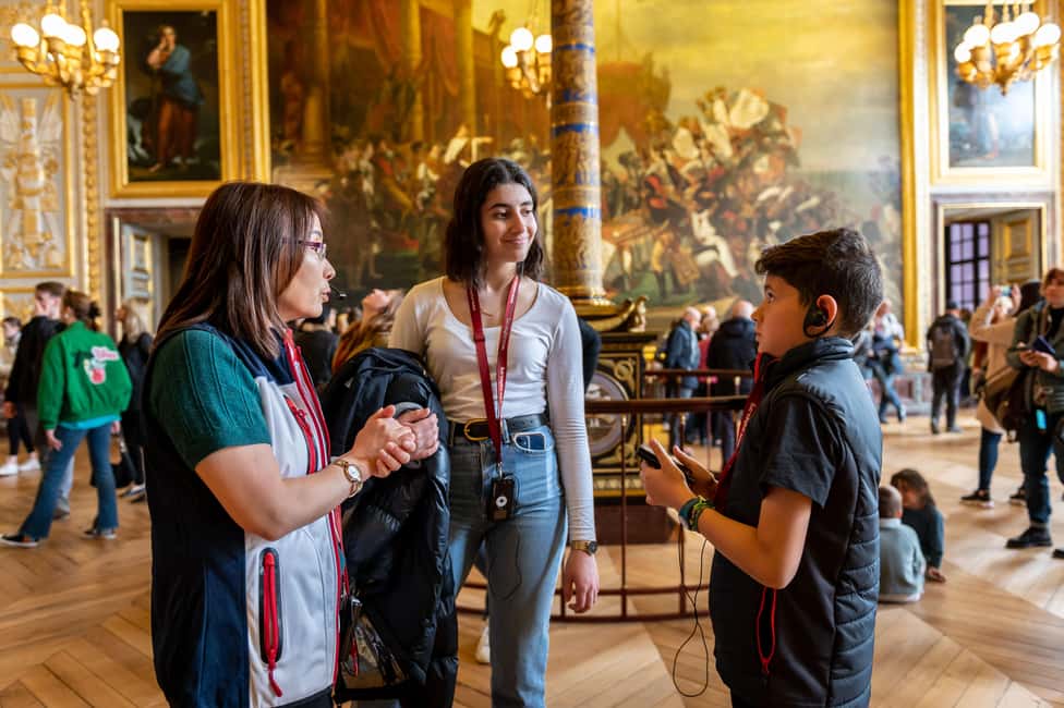 Versailles: Private Family Tour of Palace w/ Reserved Entry - The kid-focused interactive game: your family as detectives