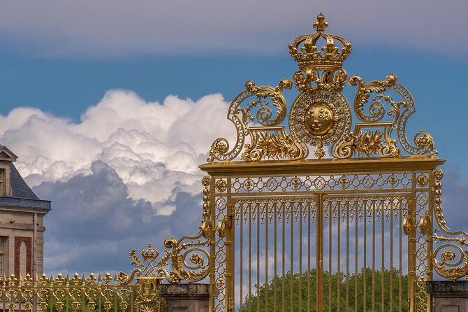 Versailles Private Guided Tour - Reserved Entry Included - Gardens add-on: André Le Nôtre’s geometry in about 1 hour