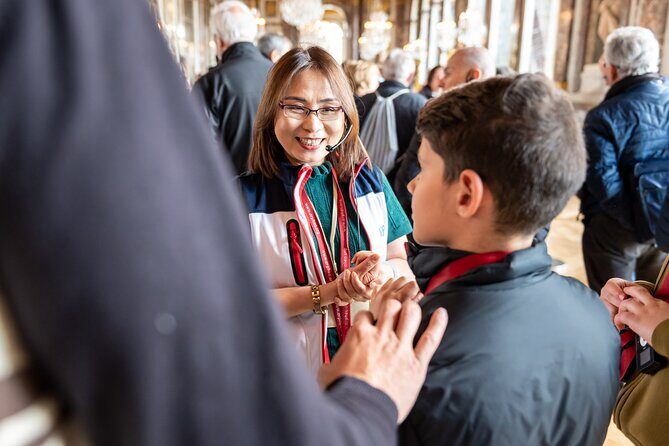 Versailles Private Guided Tour - Reserved Entry Included - How guides keep the day on track (even with kids)