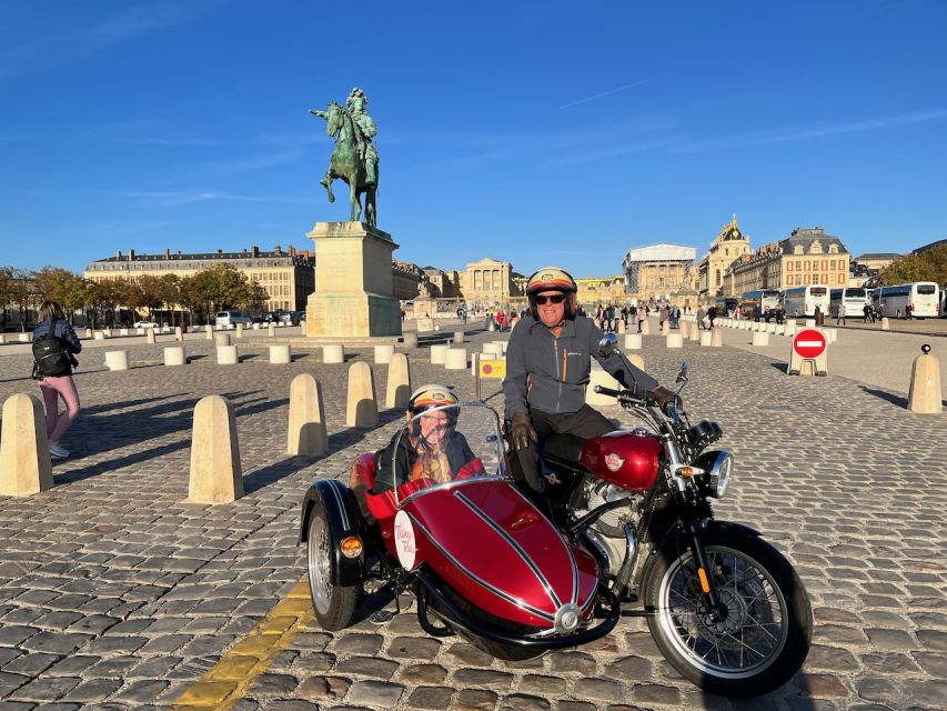 Versailles: Skip-The-Line Chateau and Estate Sidecar Tour - Entering the Palace with a timed ticket (and a guide who keeps it understandable)