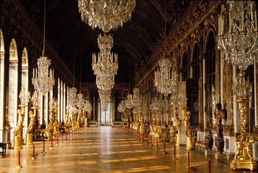 Versailles: Skip-the-Line Day Tour & Transfer from Paris - Trianons With a Guide: Versailles Gets Personal