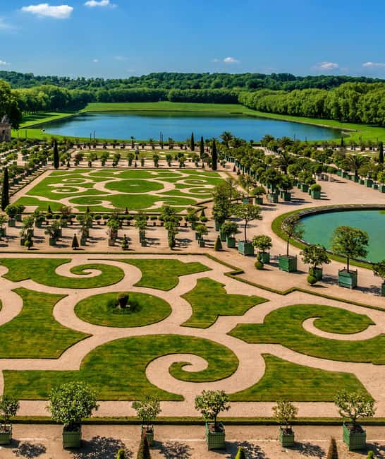 Versailles: Skip the Line Versailles Palace and Gardens Tour - Entering Versailles fast: meeting point, timing, and what you’re really paying for