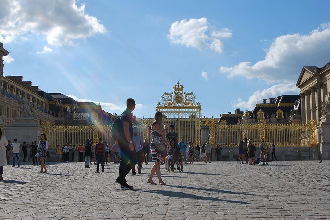 Versailles Small Group Guided Tour with Local Guide - Palace of Versailles Core Route: The State Apartments, Chapel, and Royal Drama