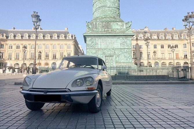 Vintage Car Private Tour of Paris : Iconic Open-Top Citroën DS - Les Invalides, Pont Alexandre III, and Grand Palais: The Seine’s Most Glamorous Stretch
