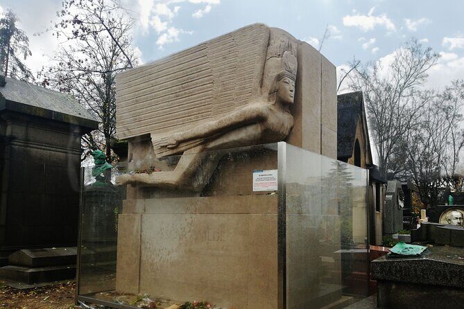 Visit to Père Lachaise Cemetery: a self-guided tour - Where to start, when it’s open, and what logistics matter