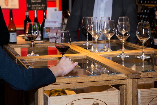 Wine and cheese tasting at Latin Quarter - How the guide teaches wine tasting without the fuss
