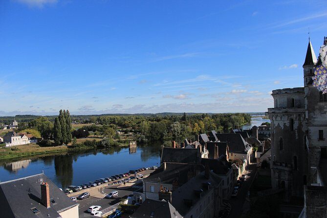 Wine tasting tour in Loire Valley with castle visits and lunch - Small-Group Comfort and Real Timing Out of Paris