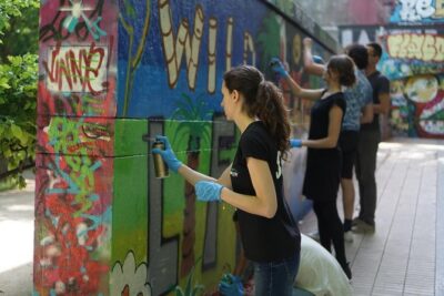 Workshop Graffiti Mural - The 2-hour flow: from spray basics to a finished mural
