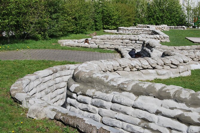 WWI Private Day Trip with Ypres Salient Battlefield in Flanders from Paris - Ieper (Ypres) free time: lunch, walking, and Menin Gate after sunset